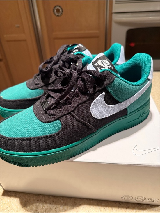 Nike Other - Nike Air Force 1 Fabric Low Top Sneakers - Teal & Black size US 9
